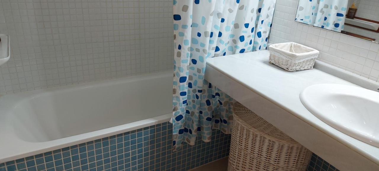 Atico Premium Conil Con 2 Terrazas, Parking, Piscina, Aire Ac Y Wifi -Solo Familias Y Parejas- Appartement Conil De La Frontera Buitenkant foto